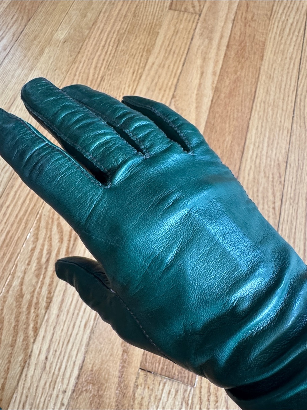 Pine green leather gloves